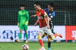 英雄联盟总决赛门票-关键时刻！球员聚精会神准确投篮，扳平比分的简单介绍