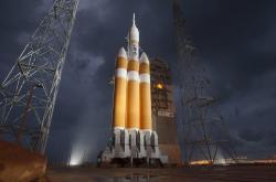 LOL决赛-油门与加时赛的战争，当汉密尔顿与伊拉克队长在同一天燃烧殆尽