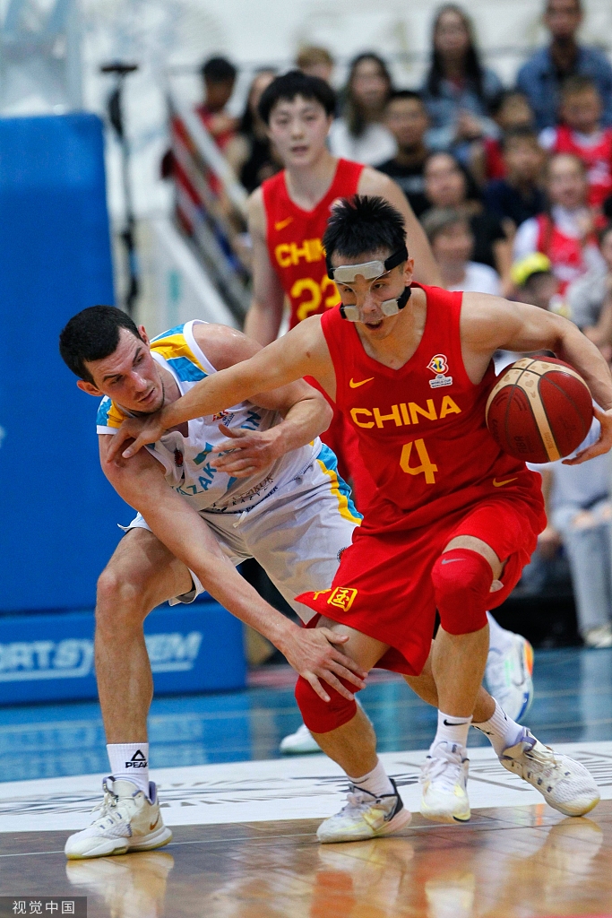 包含哈萨克斯坦战胜对手，出线前景一片光明的词条