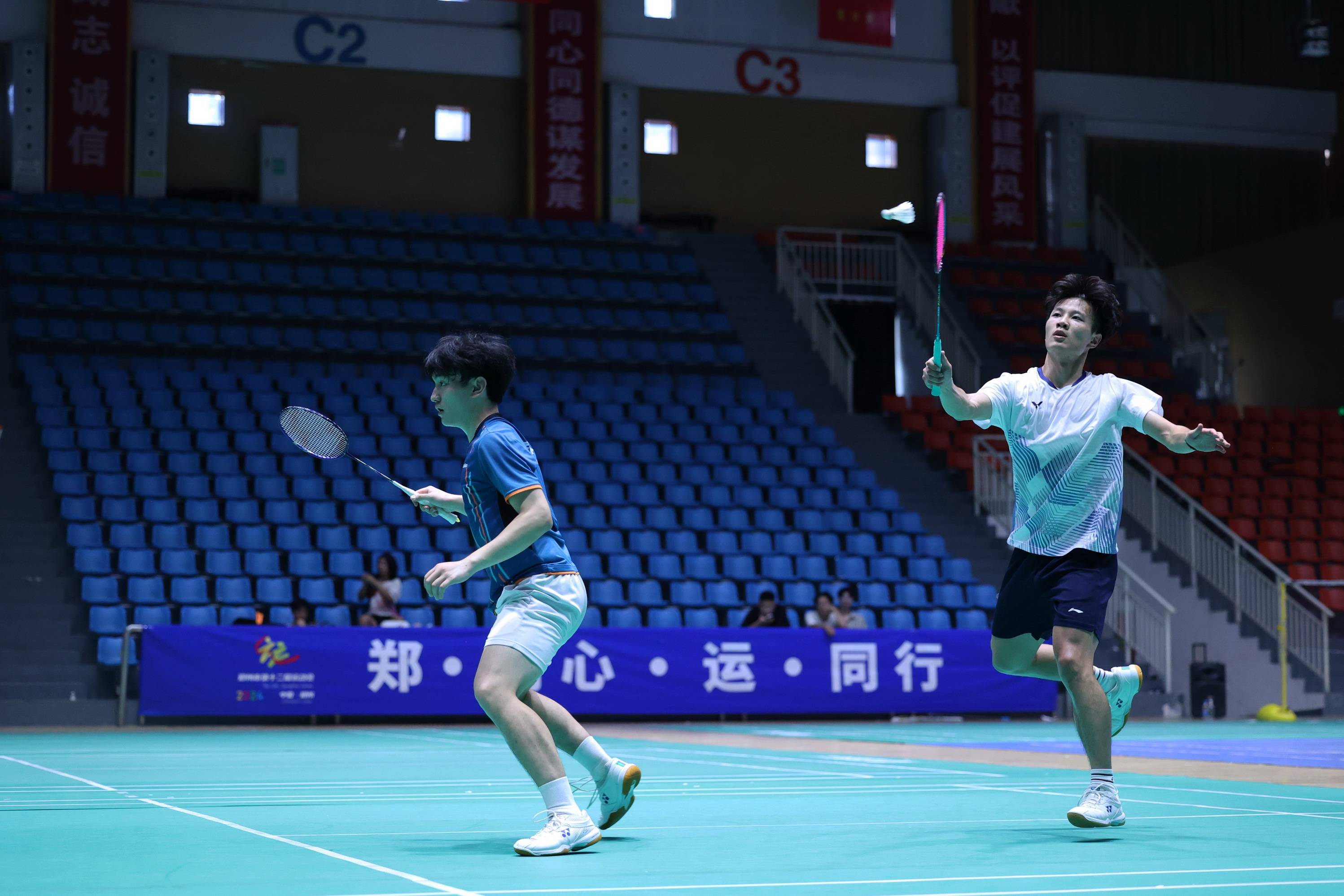 关于羽毛球战队状态火热，誓夺总冠军的信息