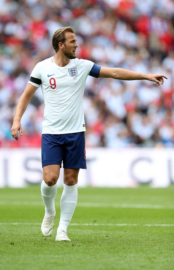 中国完胜摩洛哥，凯恩状态火热