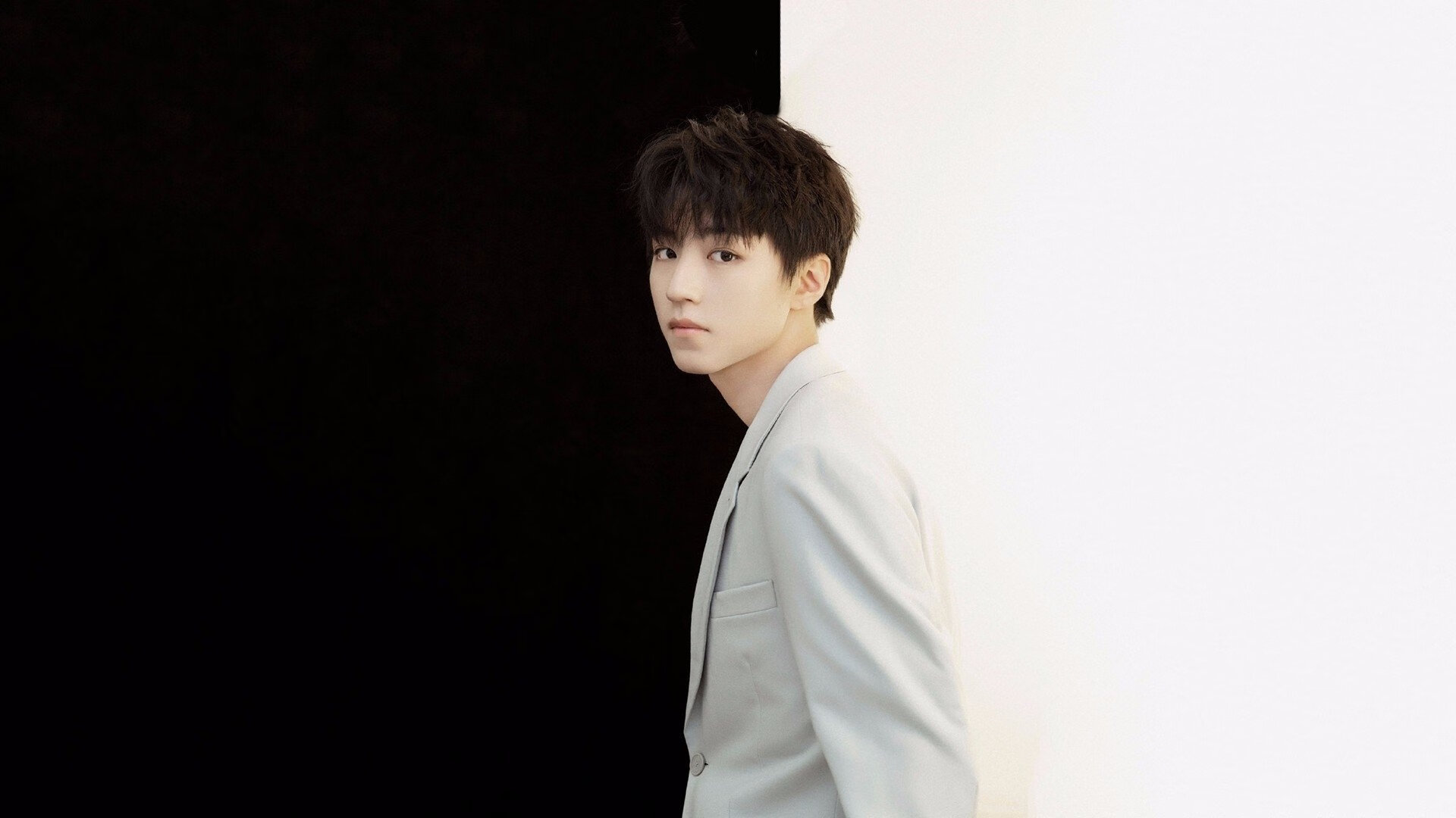 不同赛场，同一种统治力，德罗赞与福克斯诠释何为关键时刻的主宰者