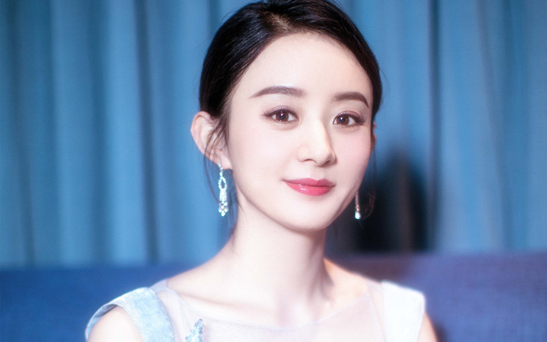 当森林狼的铁蹄踏碎魔术幻术，在联盟最硬防守中，米切尔完成成人礼